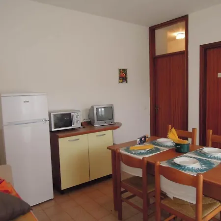 Relaxing With Private Garden 250m From The Sea Apartment