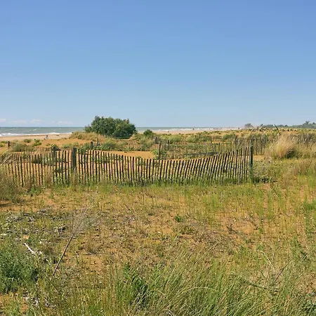 Appartamento Relaxing With Private Garden 250m From The Sea